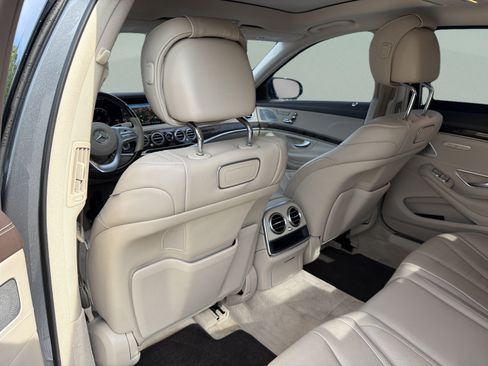 Used 2019 Mercedes-Benz S 560 Sedan image 28