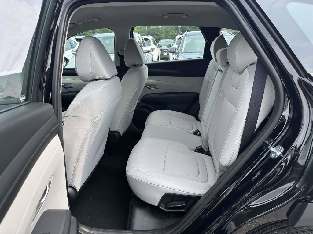 New 2026 Hyundai Tucson SE AWD/4WD image 12