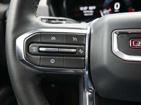 Used 2025 GMC Terrain Elevation image 18