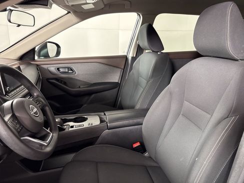 Used 2023 Nissan Rogue S image 22