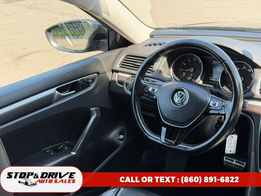Used 2016 Volkswagen Passat 1.8T R-Line FWD image 13