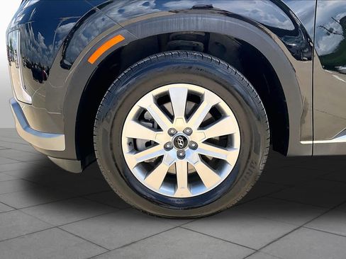 Used 2025 Hyundai Palisade SE FWD image 10