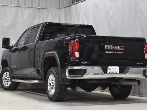 Used 2021 GMC Sierra 2500 SLE image 2
