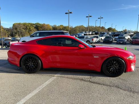 Used 2018 Ford Mustang GT Premium w/ Equipment Group 401A image 8