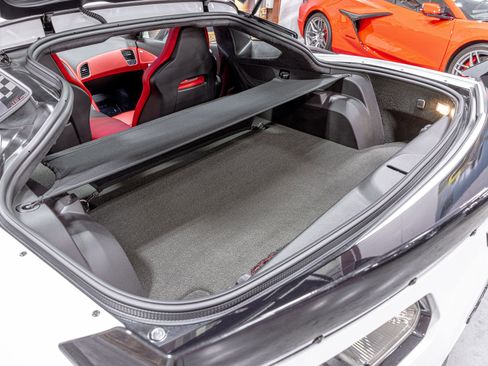 Used 2016 Chevrolet Corvette Z06 w/ 3LZ Preferred Equipment Group image 28