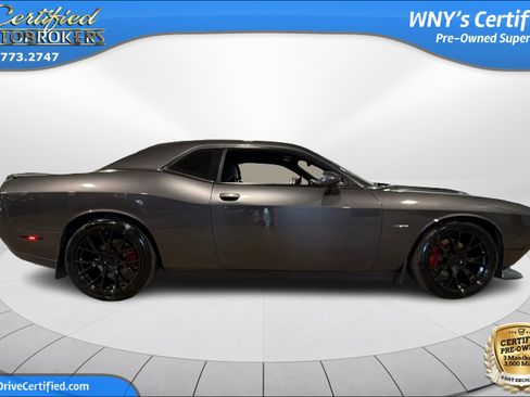 Used 2015 Dodge Challenger R/T w/ Quick Order Package 22D R/T RWD image 4