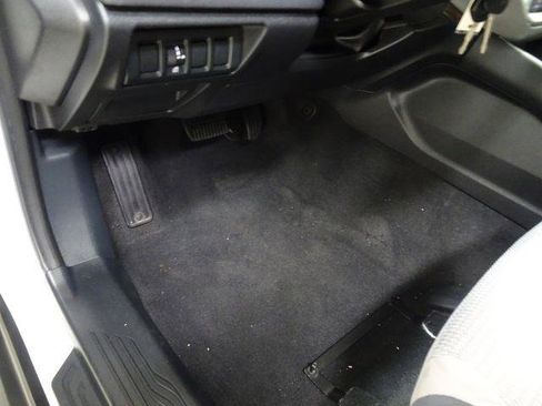 Used 2020 Subaru Outback Premium image 17