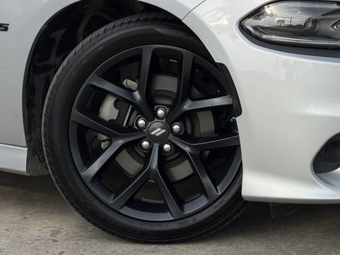 Used 2023 Dodge Charger R/T w/ Plus Group RWD image 3