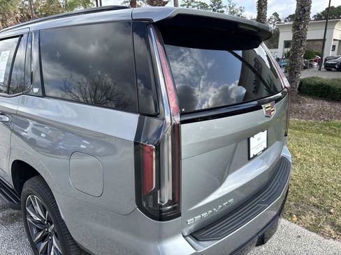 Used 2024 Cadillac Escalade Sport image 12