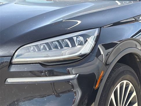 Used 2023 Lincoln Aviator AWD w/ Premium Package image 14
