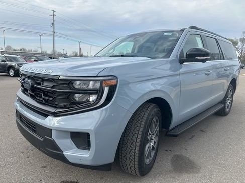 New 2026 Ford Expedition Max Active image 30