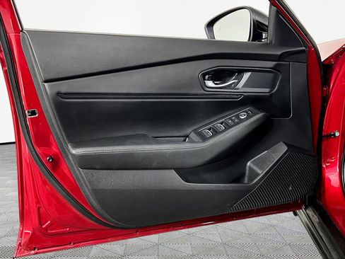 Used 2025 Honda Accord Sport image 19