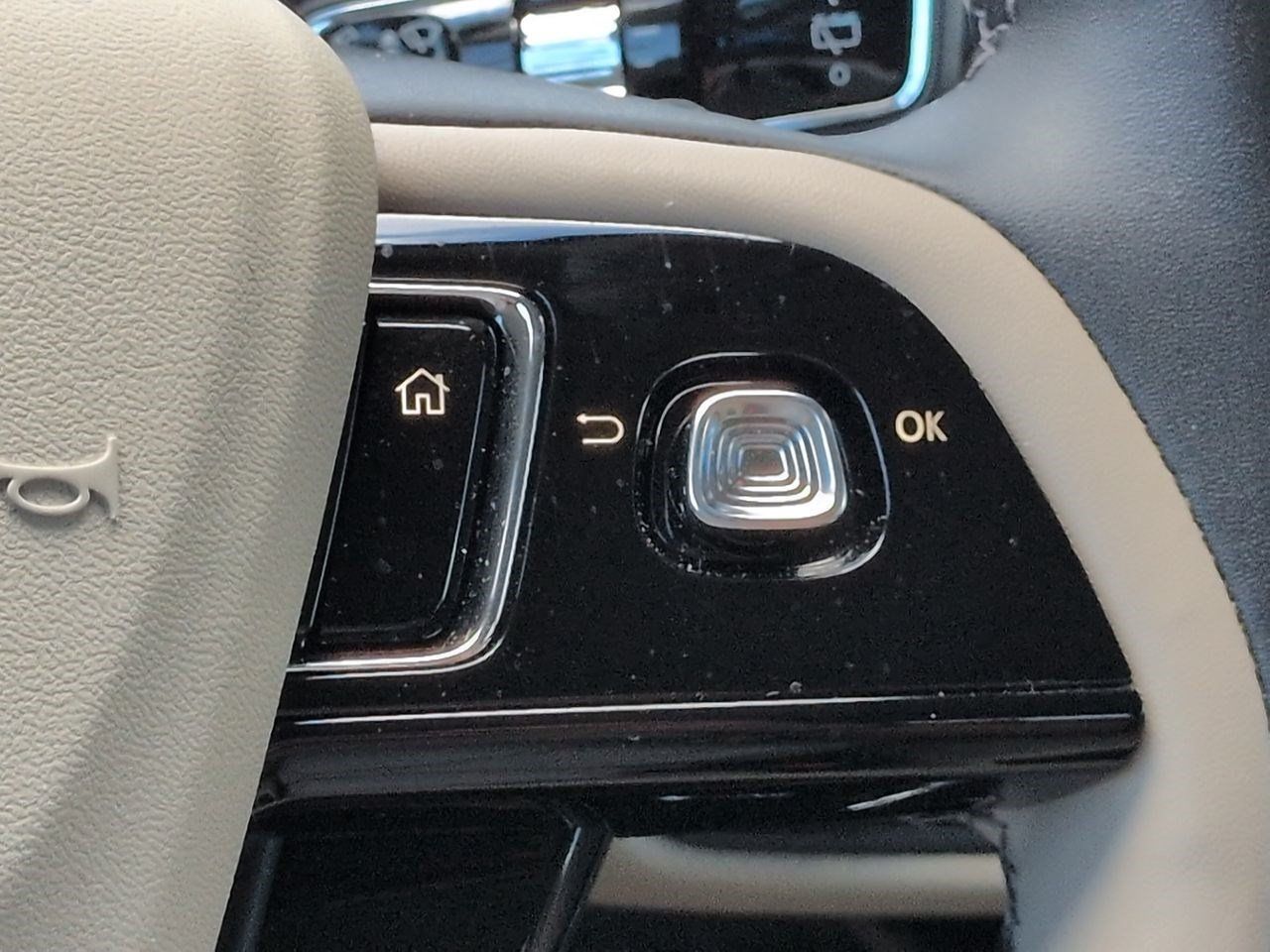 Used 2026 Lincoln Corsair Premiere FWD image 26