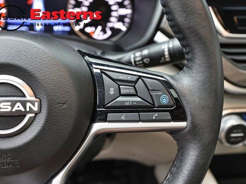 Used 2023 Nissan Altima 2.5 SL AWD/4WD image 17
