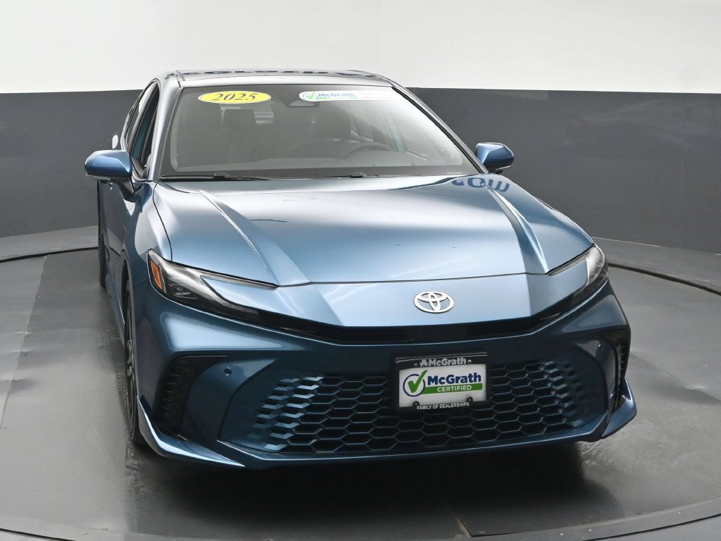 Used 2025 Toyota Camry XSE w/ Premium Plus Package AWD/4WD image 5