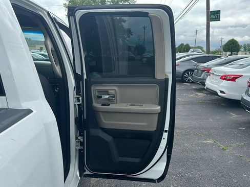 Used 2012 RAM 1500 Classic SLT AWD/4WD image 12