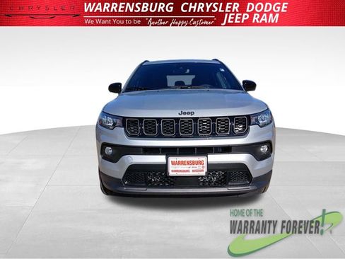 New 2026 Jeep Compass Latitude image 10