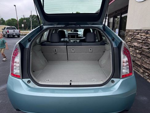 Used 2014 Toyota Prius Four FWD image 5
