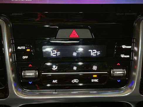 Certified 2022 Kia Sorento SX image 21