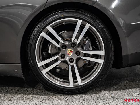 Used 2016 Porsche Panamera 4 Edition image 10
