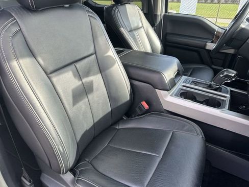 Used 2018 Ford F150 Lariat w/ Equipment Group 502A Luxury image 29