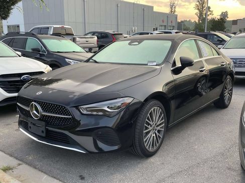 Used 2025 Mercedes-Benz CLA 250 4MATIC image 2