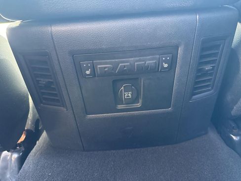 Used 2018 RAM 1500 Laramie w/ Convenience Group image 27