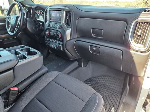 Used 2020 Chevrolet Silverado 2500 LT w/ All Star Edition image 28