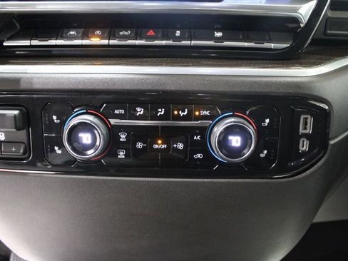 Used 2022 Chevrolet Silverado 1500 LT w/ Convenience Package II image 33