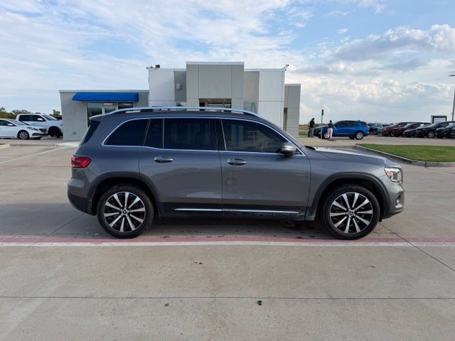 Used 2022 Mercedes-Benz GLB 250 image 2