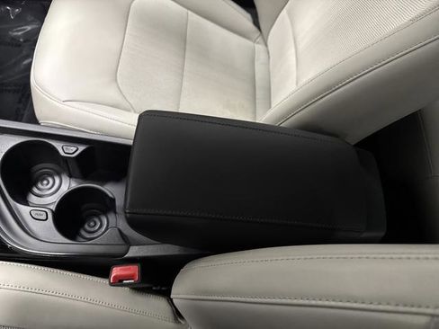 Used 2023 Kia Niro EX image 19