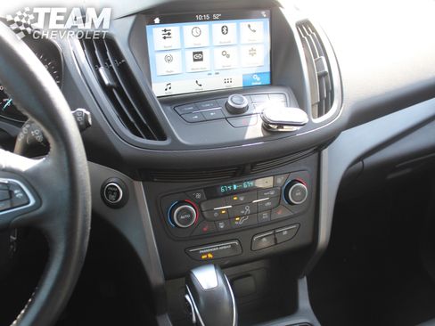 Used 2019 Ford Escape SEL image 16