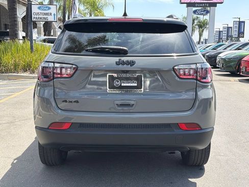 Used 2023 Jeep Compass Latitude AWD/4WD image 20