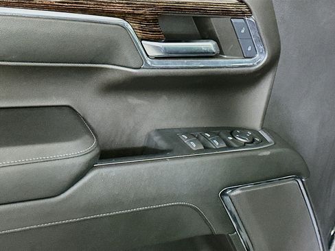 Used 2024 GMC Sierra 1500 Elevation image 15