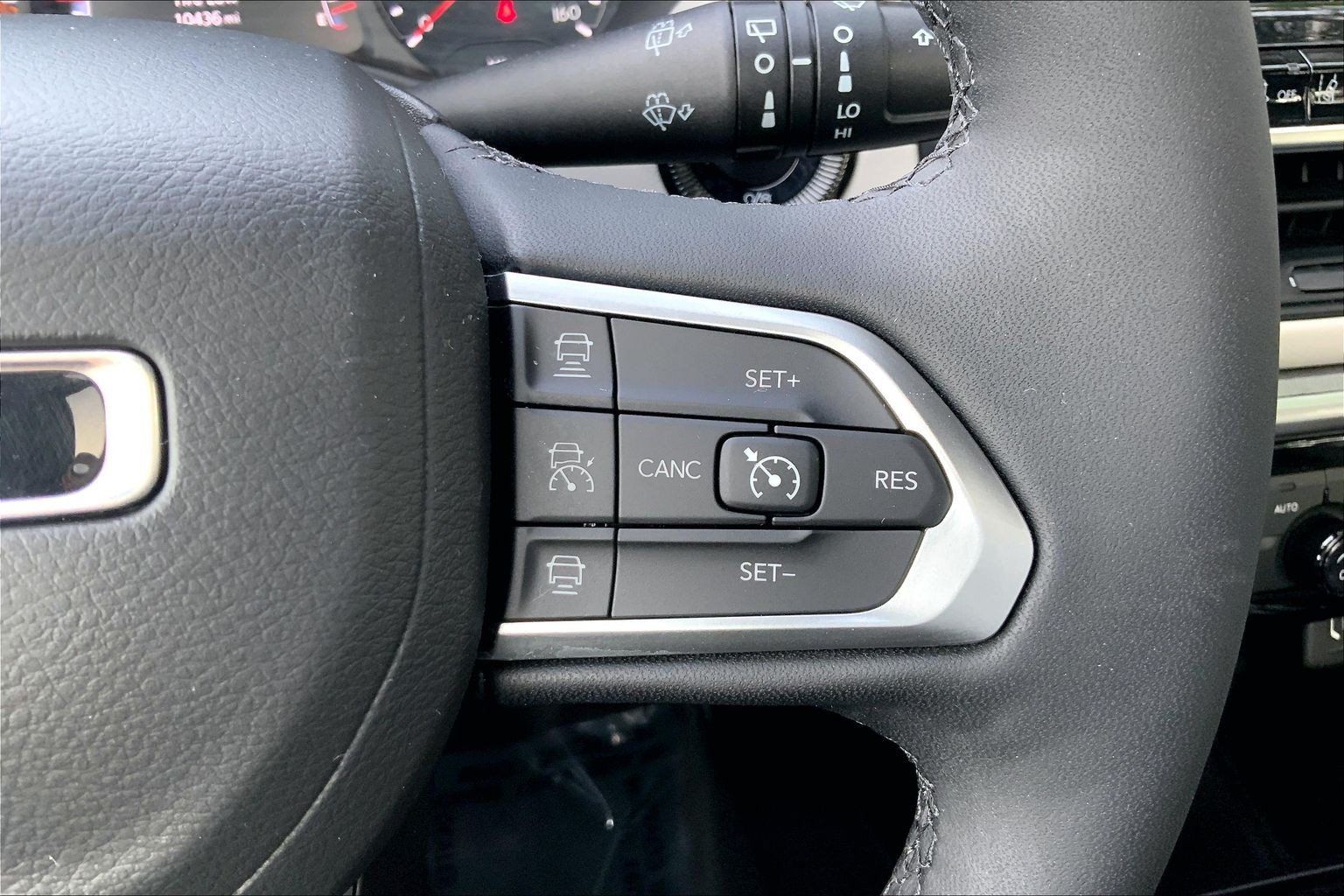 Used 2025 Jeep Compass Limited w/ Sun & Sound Group AWD/4WD image 20