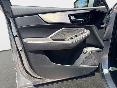 Used 2023 Acura MDX FWD w/ Technology Package image 17
