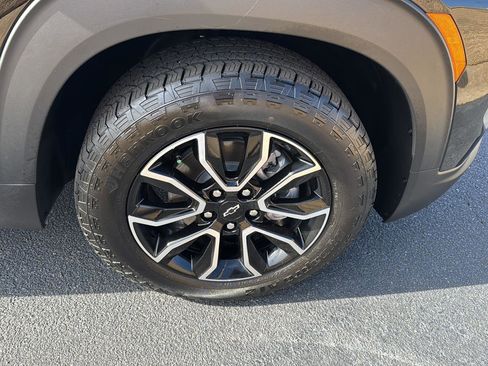 Used 2025 Chevrolet TrailBlazer ACTIV w/ Convenience Package image 35