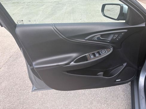 Used 2024 Chevrolet Malibu LT FWD image 3