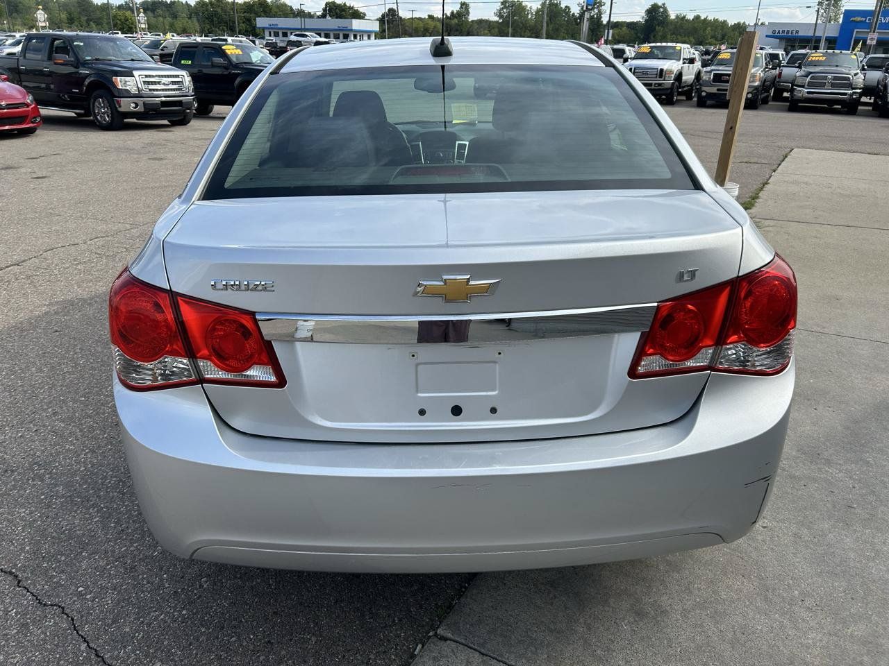 Used 2016 Chevrolet Cruze LT FWD image 6