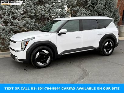 Used 2025 Kia EV9 Wind