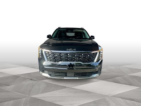 Used 2024 Kia Sorento EX w/ Panoramic Sunroof Package FWD image 3