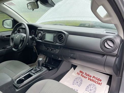 Used 2019 Toyota Tacoma SR w/ SR Convenience Package RWD image 28