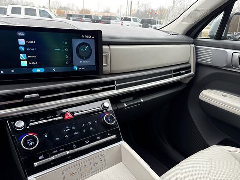 Used 2025 Hyundai Santa Fe SEL image 20