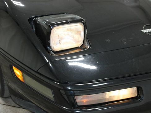 Used 1994 Chevrolet Corvette Coupe RWD image 12