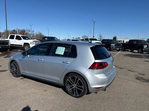 Used 2017 Volkswagen GTI Sport image 3