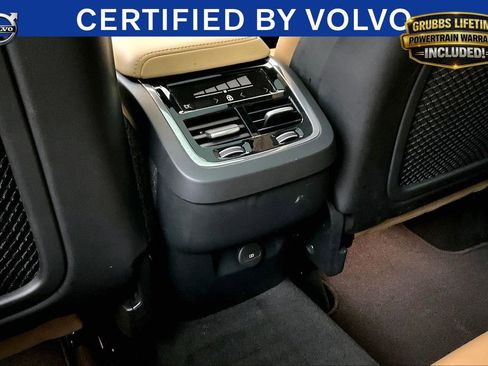 Certified 2023 Volvo XC60 B5 Ultimate w/ Protection Package Premier FWD image 32