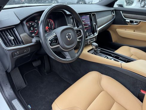 Used 2018 Volvo V90 T6 Cross Country w/ Convenience Package image 28