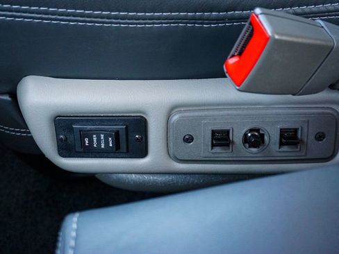 Used 2023 GMC Savana 2500 Extended image 75