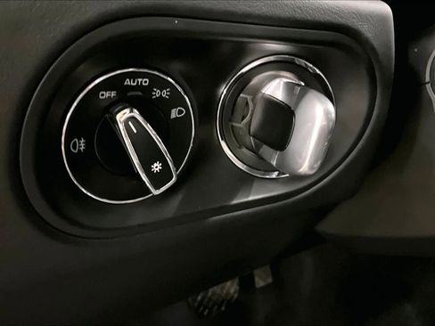 Used 2024 Porsche Macan GTS image 31