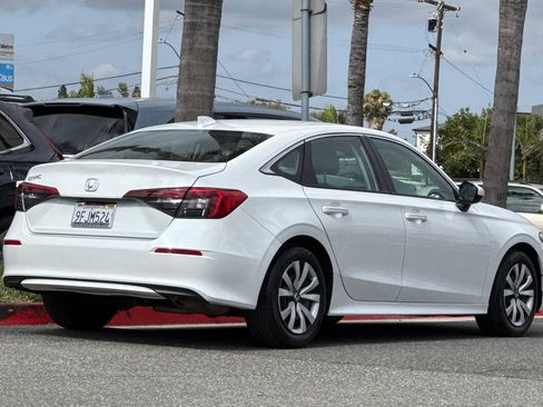 Used 2023 Honda Civic LX image 9
